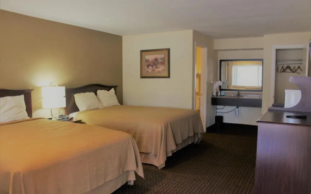 photo 4 of Oregon Trail Inn & Suites