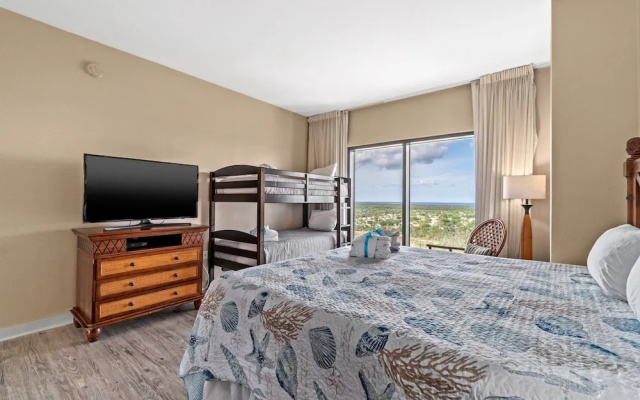 photo 4 of Rooftop Views of The Gulf! 1800 Square Foot Private Rooftop Terrace!
