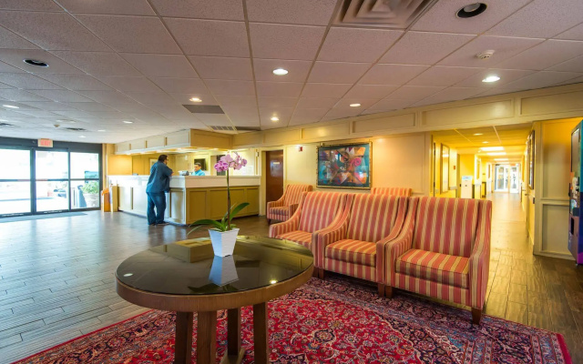 photo 2 of B&B Hotel Orlando International Drive Near Universal - Newly Renovated!