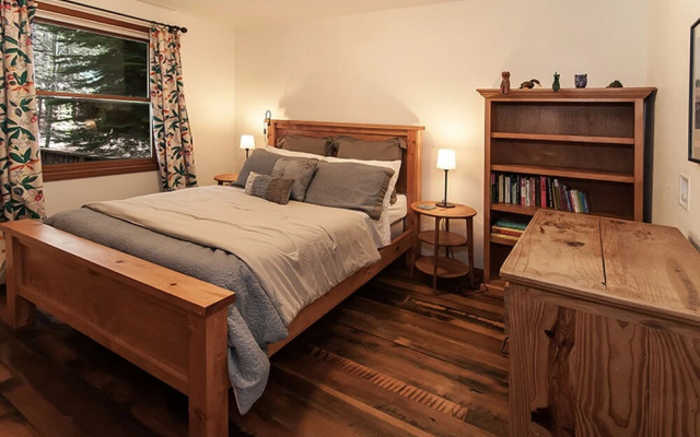 photo 4 of Oslo's Hideaway by Tahoe Mountain Properties