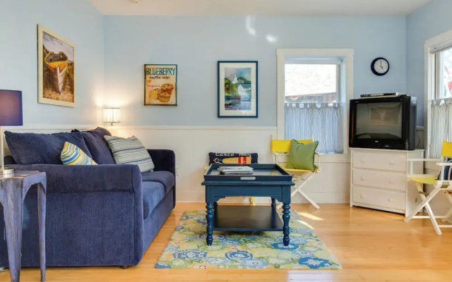photo 4 of 'osprey Cottage' South Freeport Home on Casco Bay!