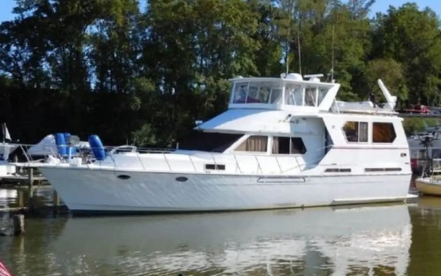 photo 3 of 我们的游艇酒店(Our Yacht)