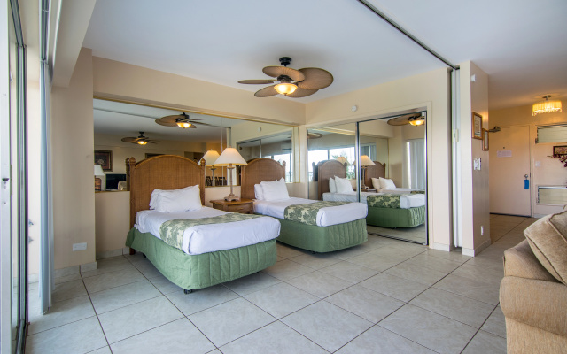 photo 4 of Waikiki Shore by OUTRIGGER