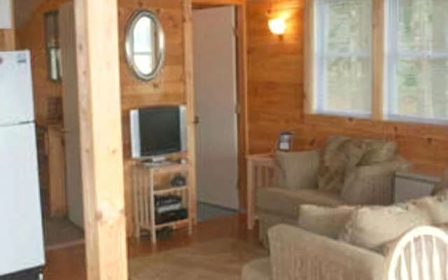 photo 2 of Overlook Cottage - One Bedroom Home