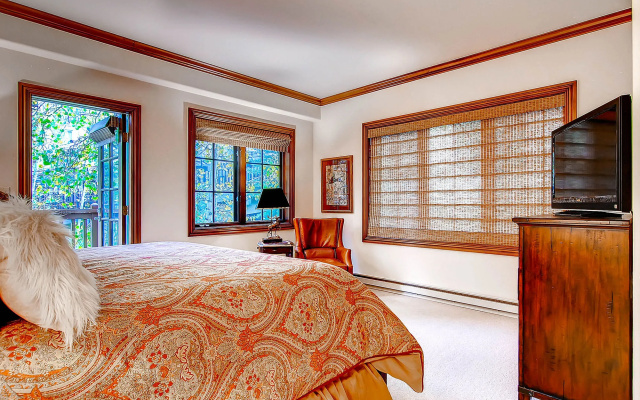 photo 5 of Oxford Court by East West Hospitality
