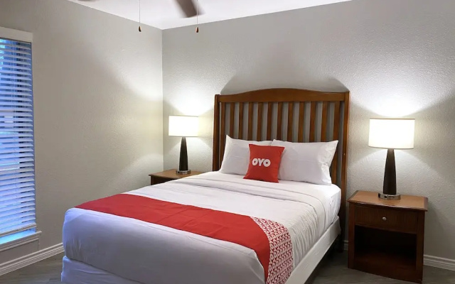 photo 3 of OYO Apartments at Establishment