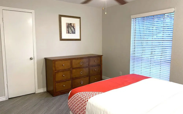 photo 4 of OYO Apartments at Establishment