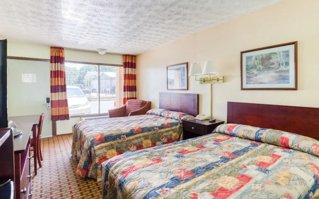 photo 3 of OYO Hotel Decatur I-20 East & Wesley Club Dr