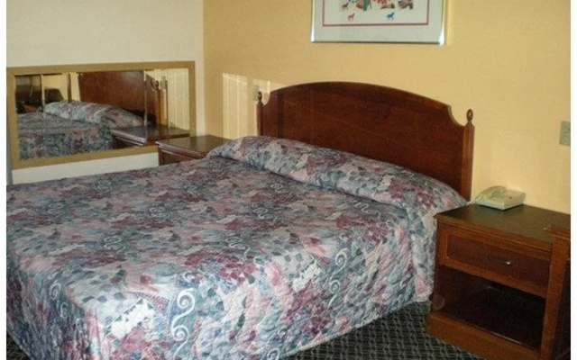 photo 5 of Heritage Inn & Suites