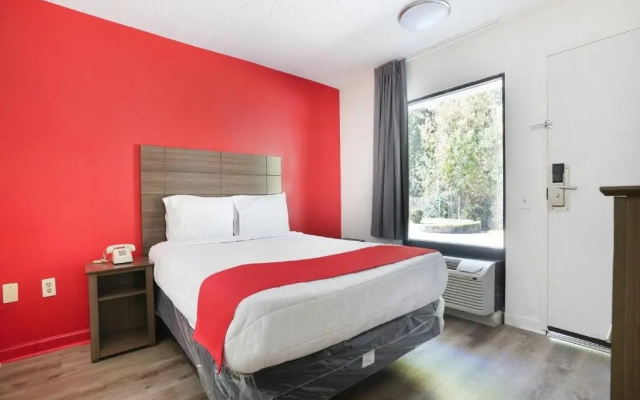 photo 3 of OYO Hotel Decatur I-285 The Perimeter