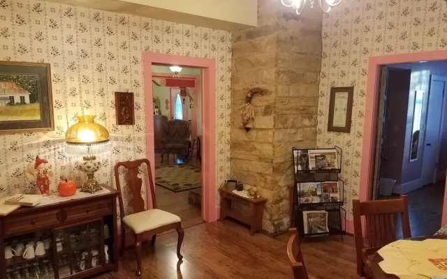 photo 2 of Ozark Country Inn Bed & Breakfast