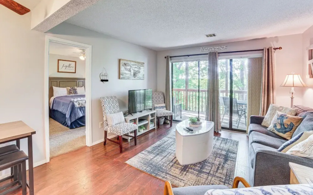 photo 3 of 2 Mi to Silver Dollar City: Reed Springs Condo