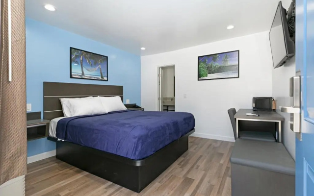 photo 3 of Pacific Coast Inn