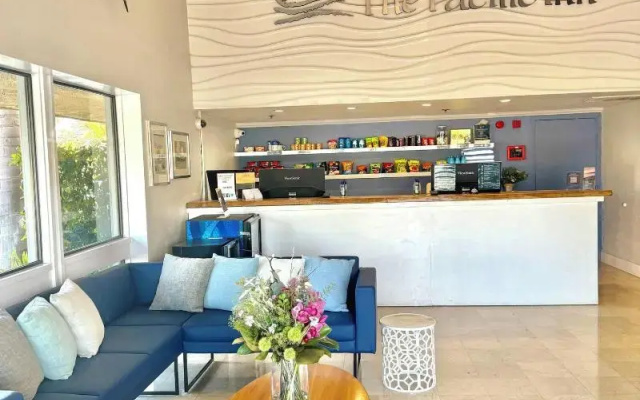 photo 2 of The Pacific Inn