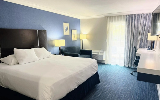 photo 4 of The Pacific Inn