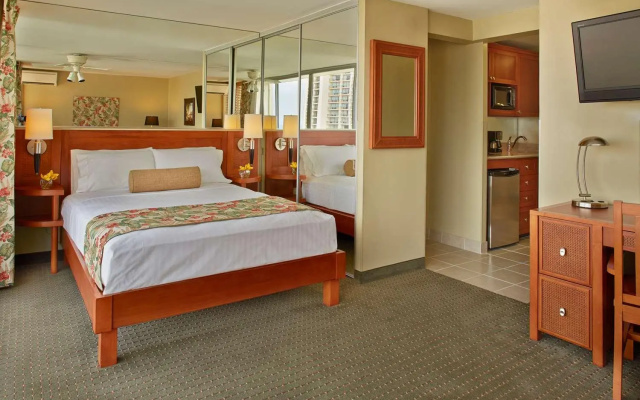 photo 3 of Pacific Monarch Hotel