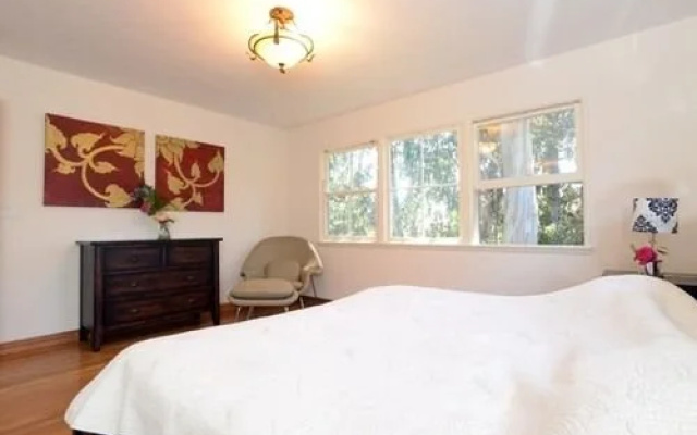 photo 3 of Pacific Palisades Retreat by RedAwning