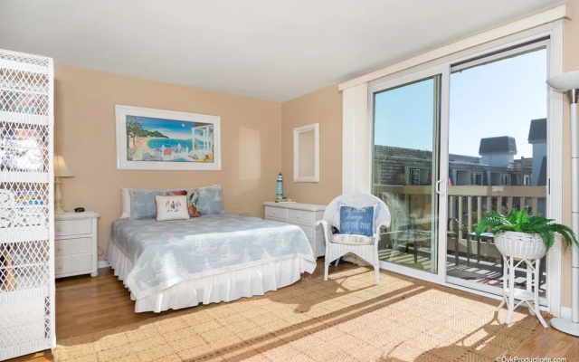 photo 2 of Pacific Palms