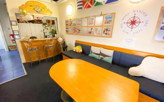 photo 2 of ITH Pacific Tradewinds Hostel San Francisco