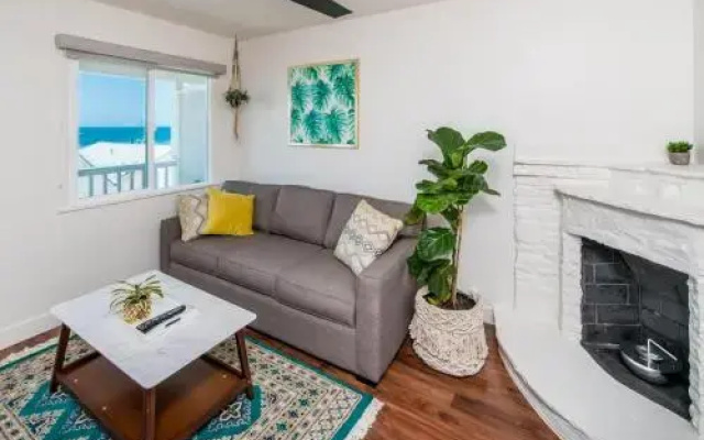 photo 2 of Pacific Villas: Unit 3