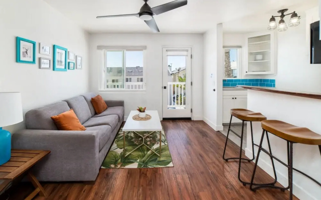 photo 3 of Pacific Villas - Unit 6