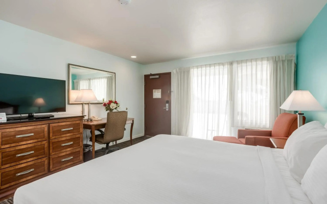 photo 2 of Pacifica Beach Hotel