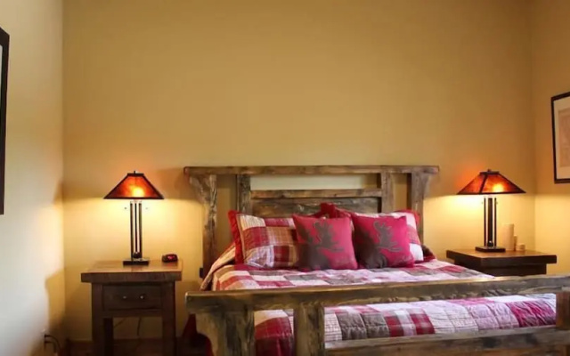 photo 4 of Pacula 4 Bedroom Holiday Home By Tahoe Truckee