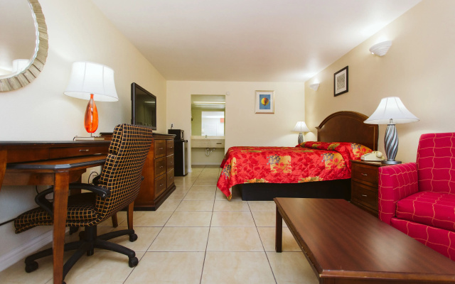 photo 4 of Space City Inn