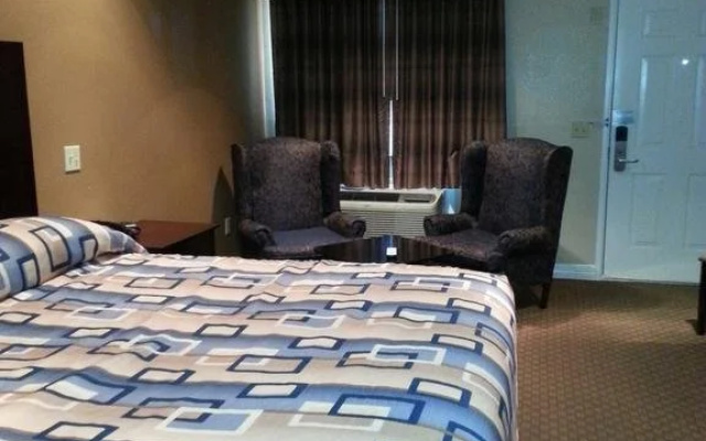 photo 4 of Palace Inn - Westoaks
