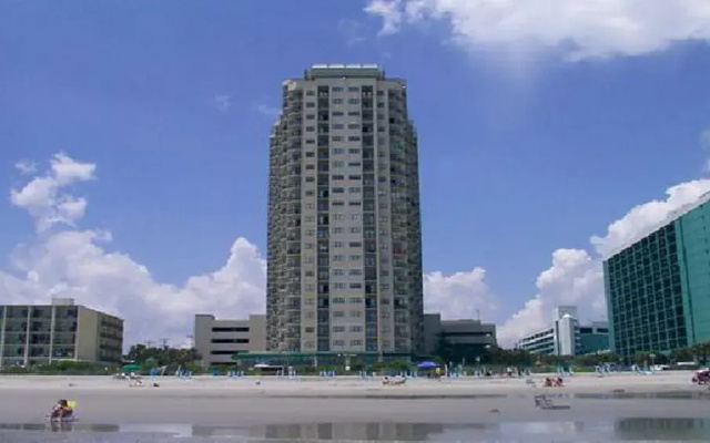 photo 2 of The Palace Resort by MB Rooms for Rent
