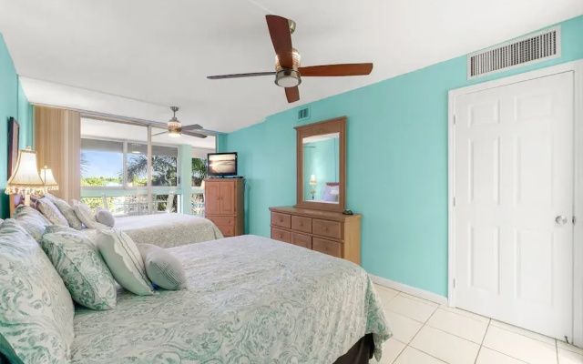 photo 2 of Palm Bay Club by Vtrips