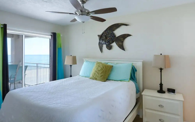 photo 3 of Palm House by Ocean Properties