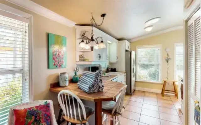photo 3 of Palm Isle 3204 by RedAwning