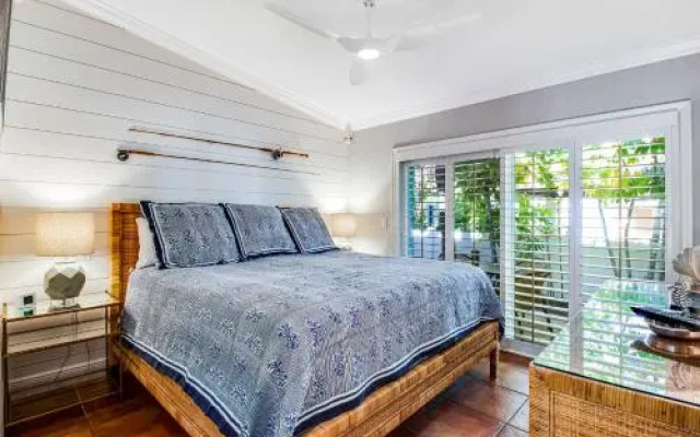 photo 5 of Palm Isle 3208 by RedAwning