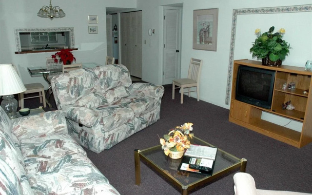 photo 2 of Palm Manor Resort