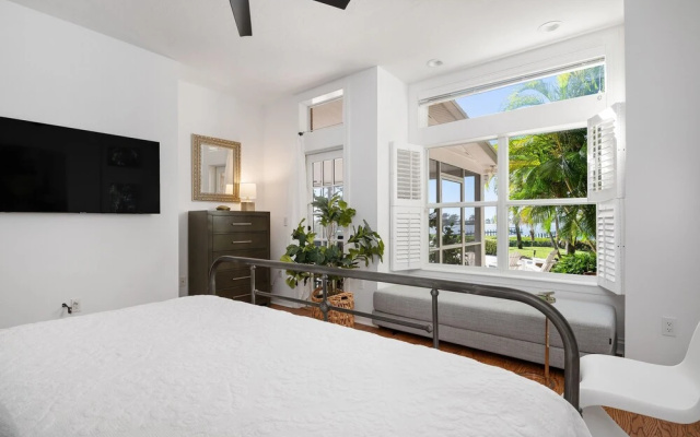photo 5 of Palma Sola Bay House 5 Bedroom Home by RedAwning