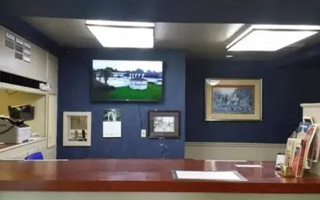 photo 3 of Palmetto Inn Florence