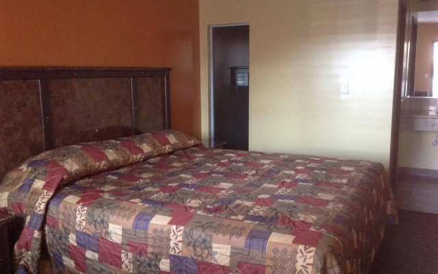 photo 5 of Palms Motel