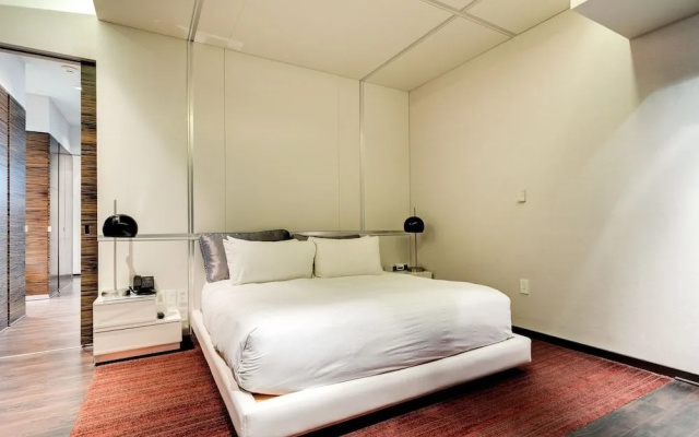 photo 4 of StripViewSuites at Palms Place Penthouses