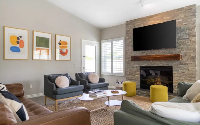 photo 4 of Palo Santo by Avantstay Contemporary Scottsdale Home w/ Great Outdoor Space & Pool