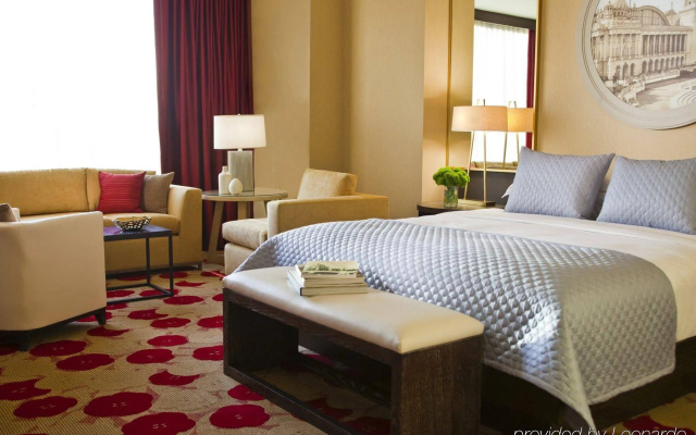photo 2 of The Royal Sonesta Chicago River North