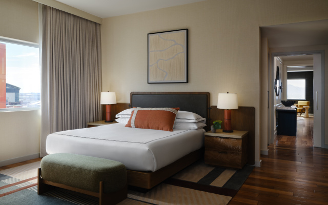 photo 4 of Kimpton Hotel Palomar Phoenix Cityscape by IHG