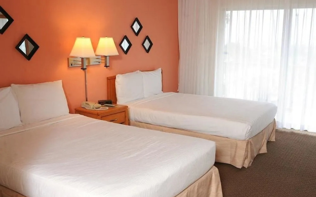 photo 3 of Palos Verdes Inn