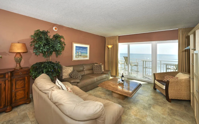 photo 2 of Paradise Beach Club - Stay in Cocoa Beach