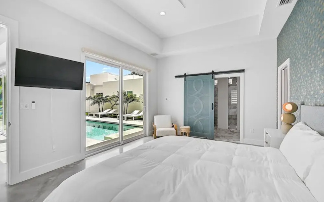 photo 5 of Paradise Found 3 Bedroom Home by RedAwning