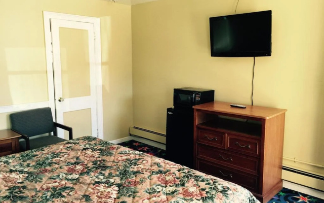 photo 3 of Paradise Inn