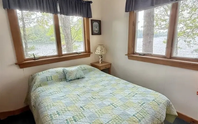 photo 5 of Paradise Point Limit 10 4 Bedroom Cottage by RedAwning