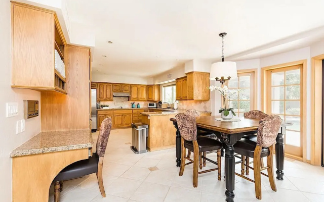 photo 5 of Paradise Retreat 4BR by Casago
