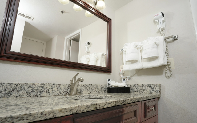 photo 3 of Parc Corniche Condominium Suite Hotel
