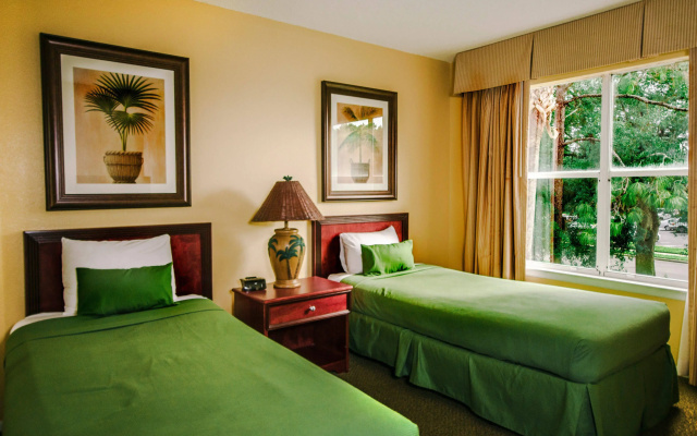 photo 5 of Parc Corniche Condominium Suite Hotel